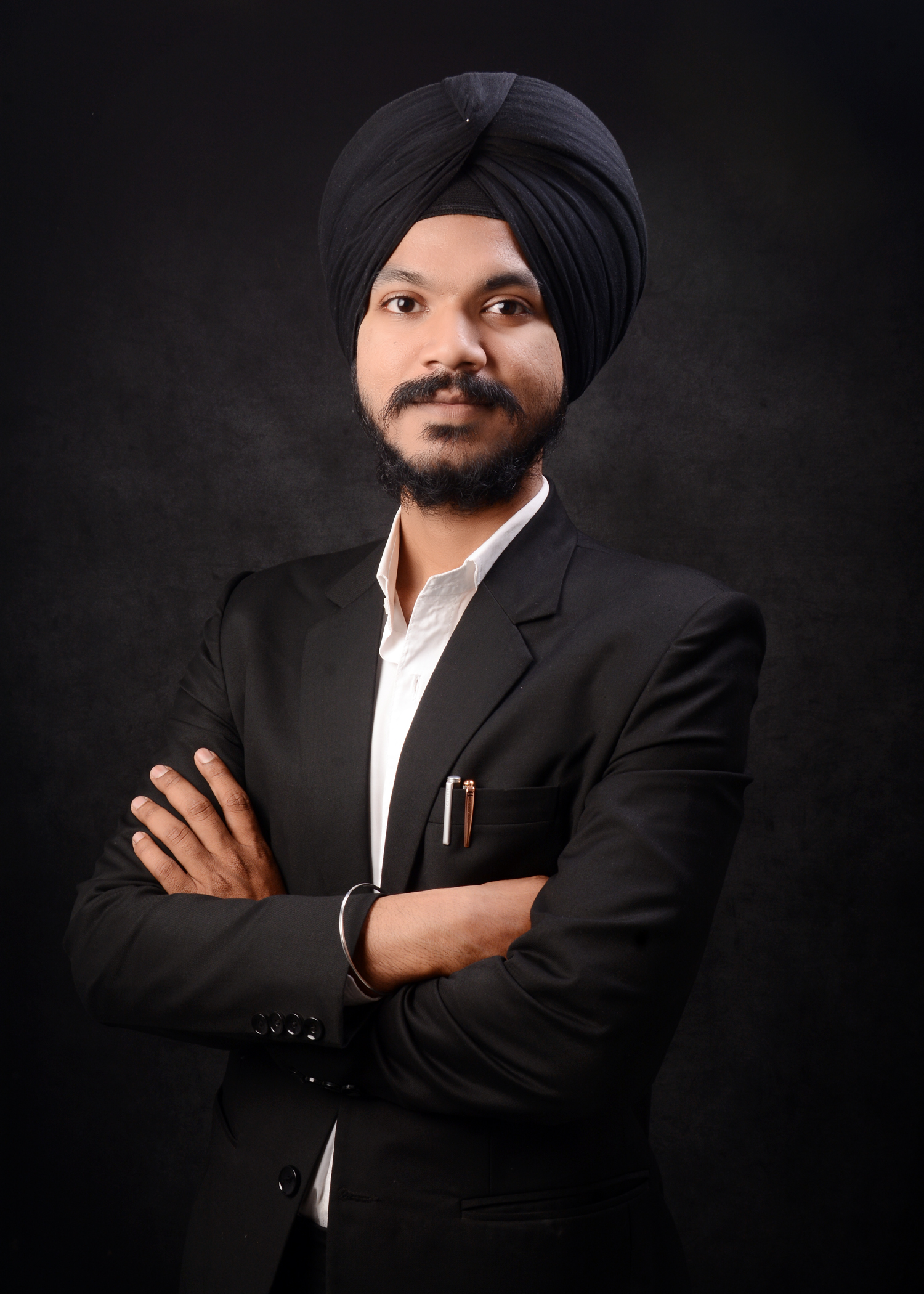 Advocate Jasbir Singh — Your Modern Legal Counsel